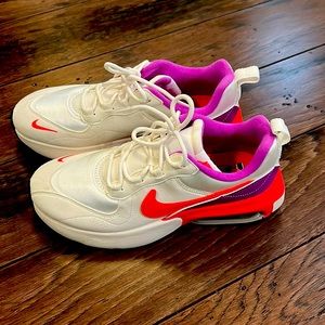 Stunning Nike Sneakers!!